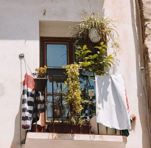 How to Make a Small Balcony Feel Cozy and Inviting
